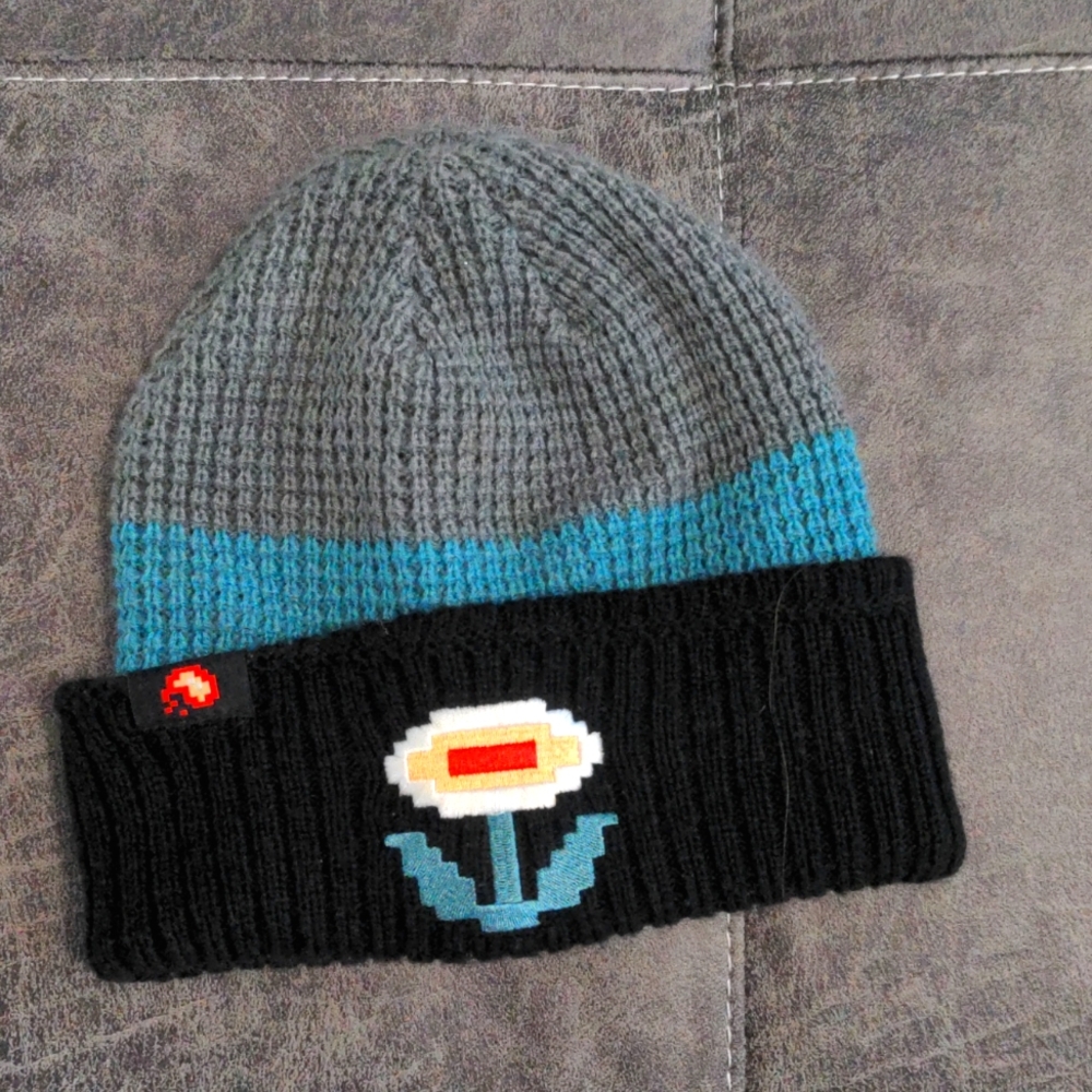 Nintendo Knit Beanie Super Mario Brothers Fire Flower Gamer Hat Cozy Warm Cool